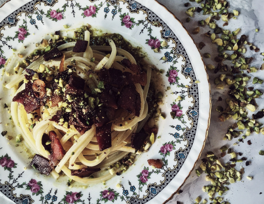 pasta al pesto di pistacchi con pancetta